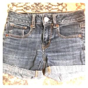 American Eagle cropped Jean shorts (2)